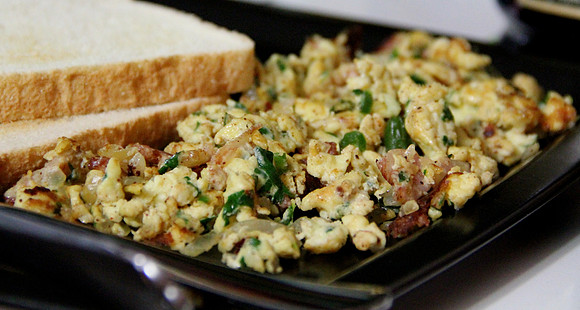 Eggs with bread