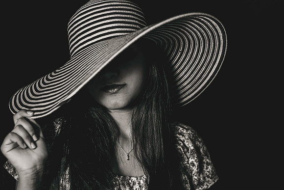 Nine: Black & White